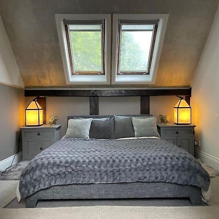 Stylish 2-Bed Cottage With Secure Parking Winforton Kültér fotó