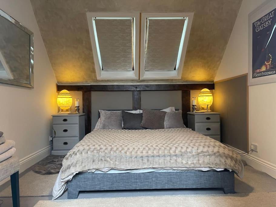 Stylish 2-Bed Cottage With Secure Parking Winforton Kültér fotó